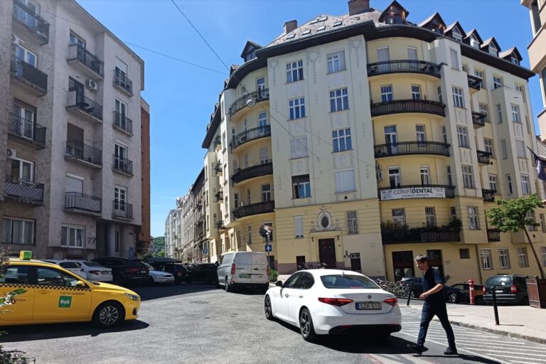 Ezzel a csomóponttal valamit tenni kell!
